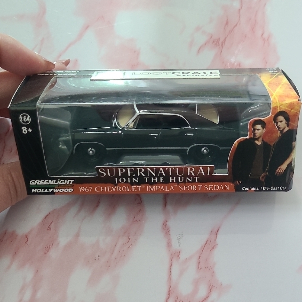 NIB Greenlight 1967 Chevrolet Impala Sport Sedan Die-Cast Model Loot Crate
